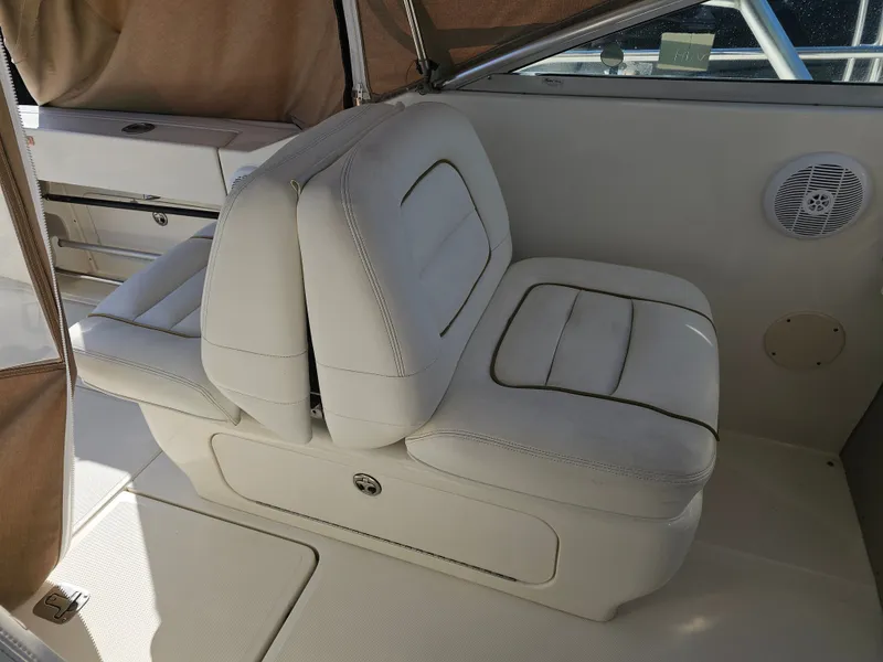 Slide: The Image of Sea Ray 290 Amberjack 2003 - 30