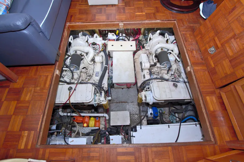 Slide: The Image of Jefferson 42 Sundeck 1987 - 56