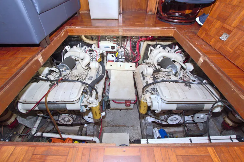 Slide: The Image of Jefferson 42 Sundeck 1987 - 57