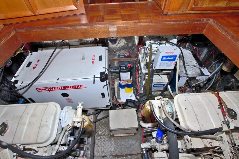 Slide: The Image of Jefferson 42 Sundeck 1987 - 58