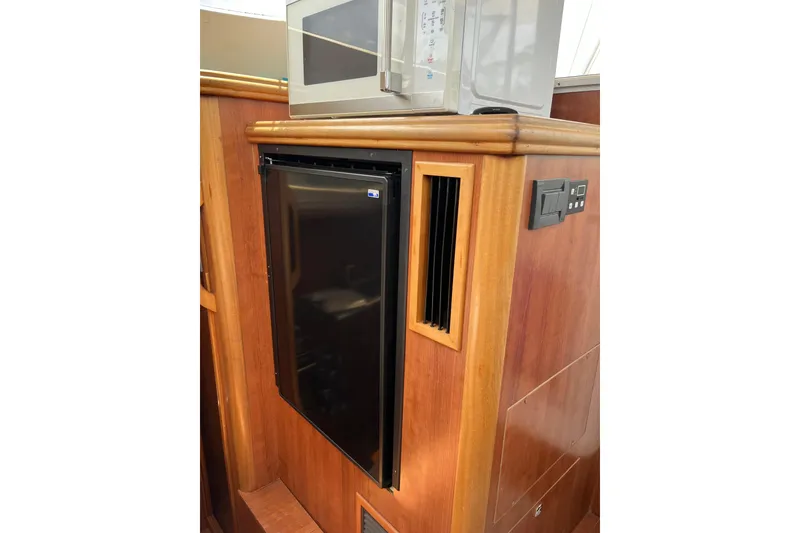 Slide: The Image of Galley Fridge Microwave - 5