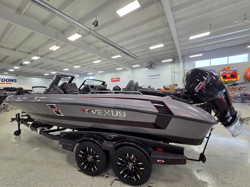 Slide: The Image of Vexus Boats DVX20X PRO 2026 - 6