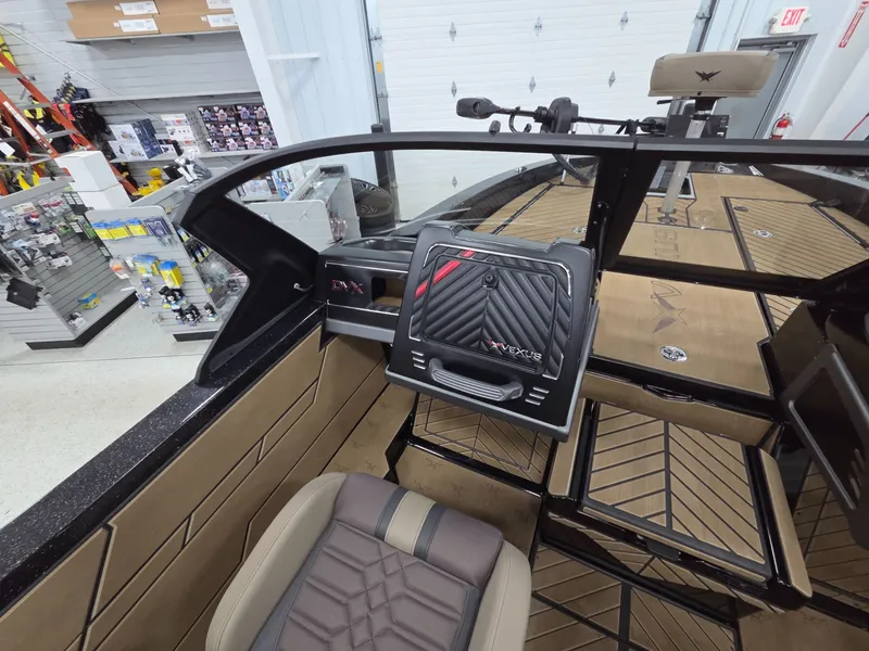 Slide: The Image of Vexus DVX20s 2026 - 19