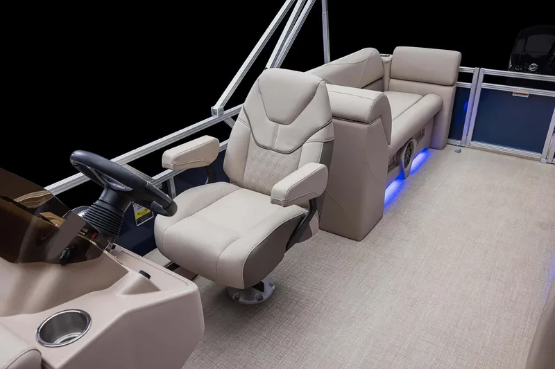 Slide: The Image of 2026 Avalon VLS Quad Lounge boat with Yamaha 115 engine, rear view. - 8