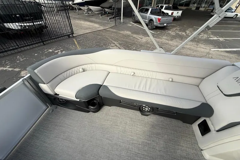 Slide: The Image of 2026 Avalon LSZ Versatile Rear Bench Windshield with luxurious seating and modern design. - 13