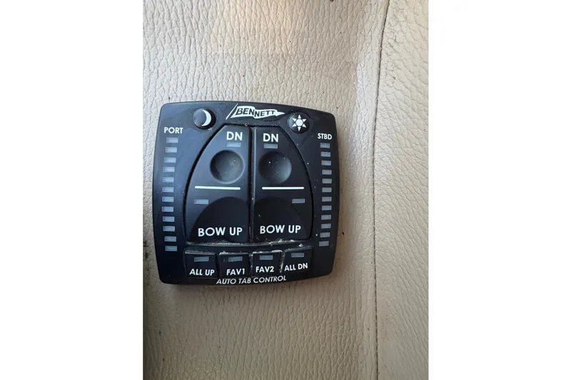 Slide: The Image of Blue anchor and rope in 2008 Cobalt 282 boat compartment. - 12