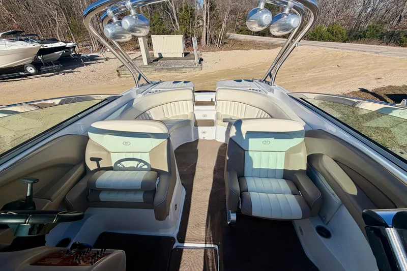 Slide: The Image of Sony stereo system in a 2008 Cobalt 282 boat, featuring Bluetooth and Mega Bass. - 18