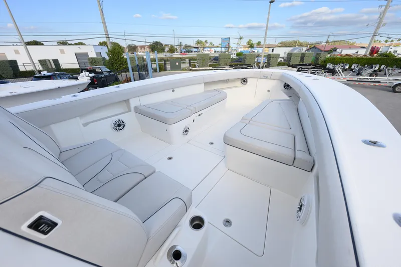 Slide: The Image of 2025 SeaVee 400Z boat interior with spacious seating and modern design. - 4