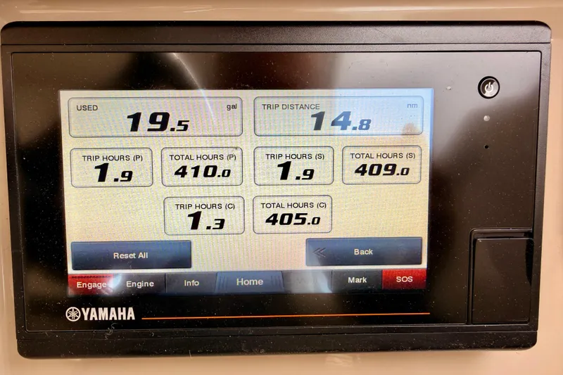 Slide: The Image of Yamaha display showing fuel usage and trip data for 2018 Pursuit DC 365 Dual Console. - 20