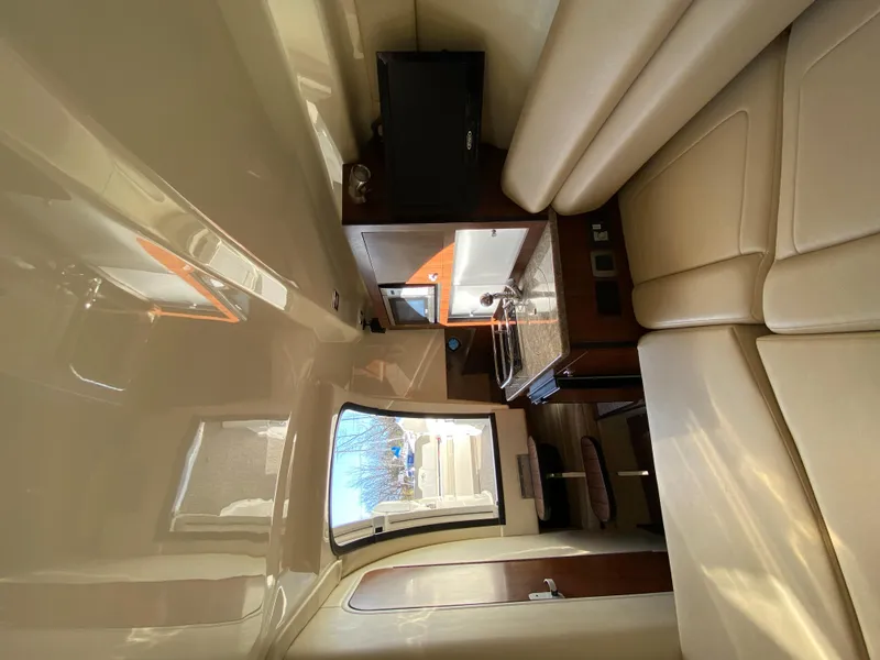 Slide: The Image of Interior of 2014 Monterey 260 SCR yacht cabin. - 9