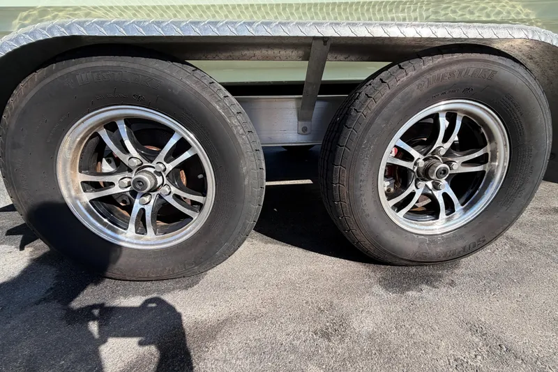 Slide: The Image of Bulls Bay 255 Center Console 2025 hull identification number (HIN) on boat exterior. - 84