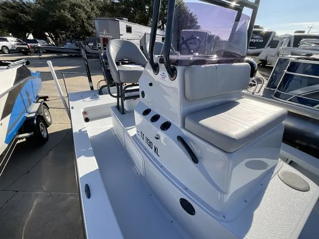 Slide: The Image of Majek M2 ILLUSION 2022 - 11