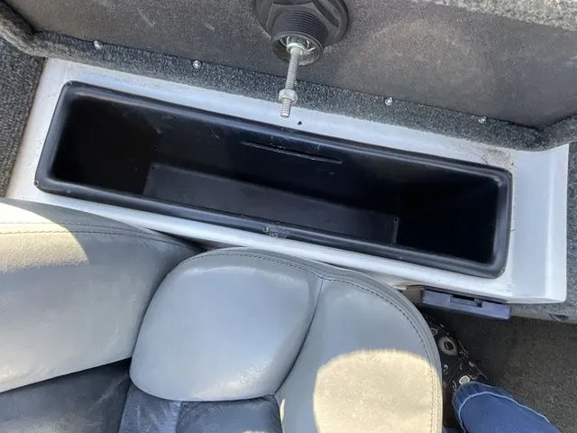 Slide: The Image of Skeeter ZX225 2002 - 14