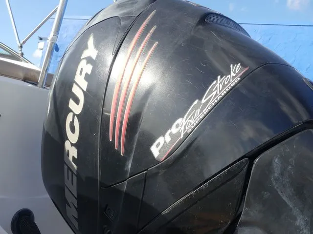 Slide: The Image of Sea Ray SDX 240 OB 2017 - 10