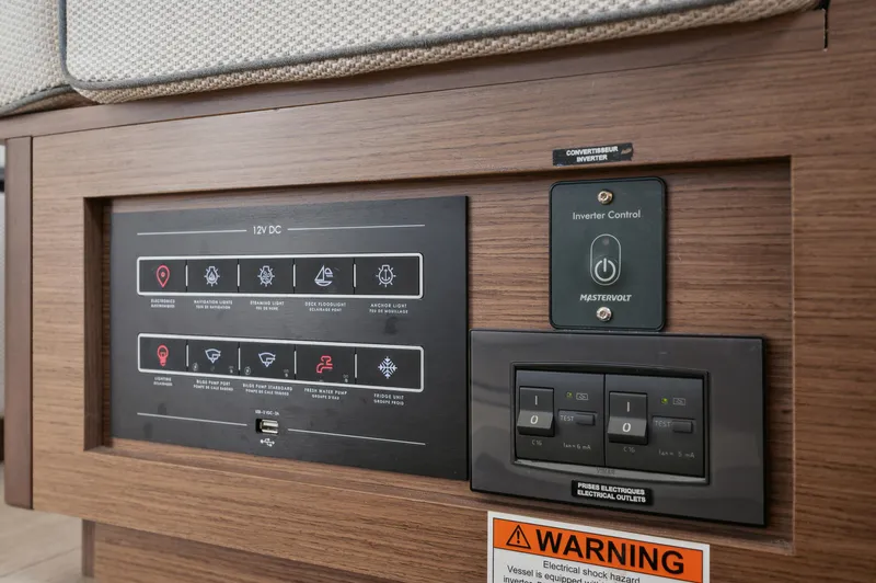 Slide: The Image of Lagoon 46 2022 - 100