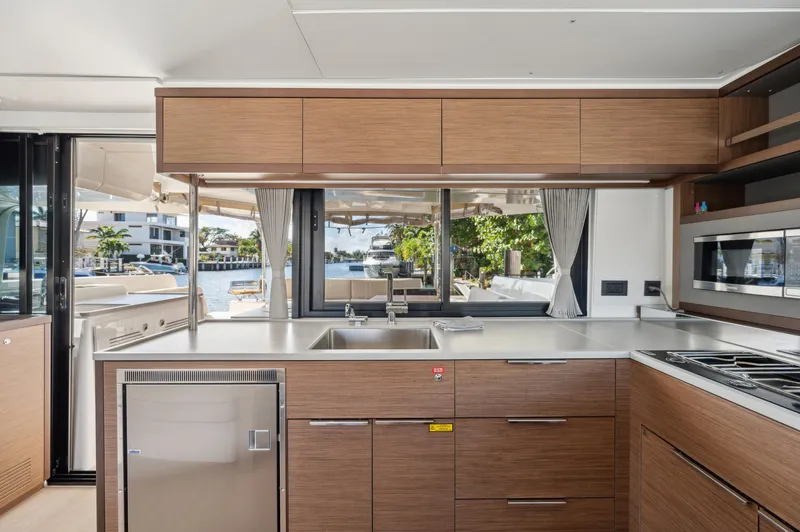 Slide: The Image of Lagoon 46 2022 - 57