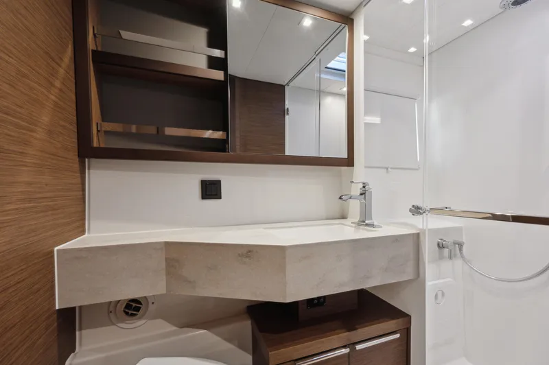 Slide: The Image of Lagoon 46 2022 - 76