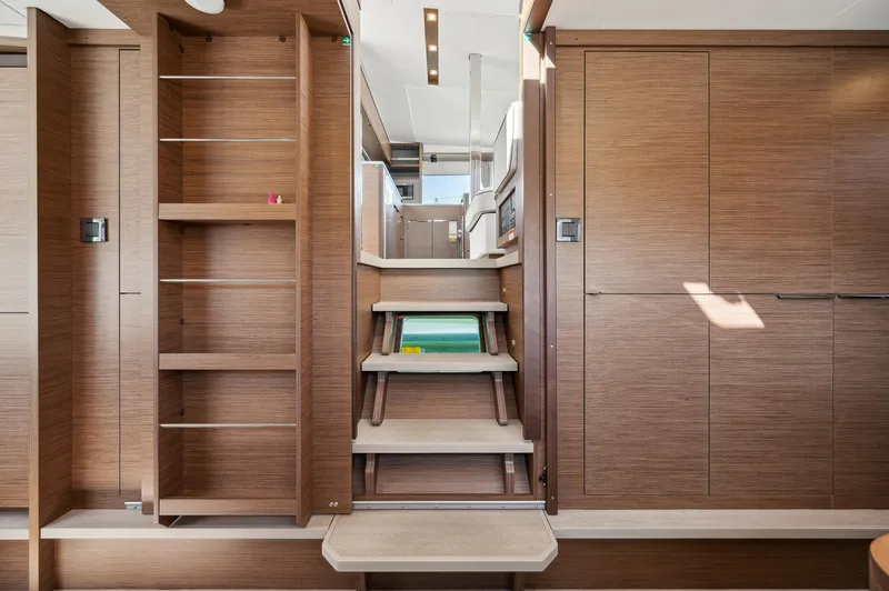 Slide: The Image of Lagoon 46 2022 - 78