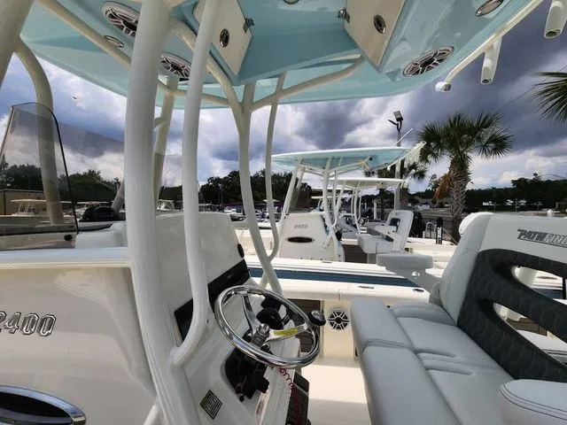 Slide: The Image of Pathfinder 2400 Open 2025 - 12