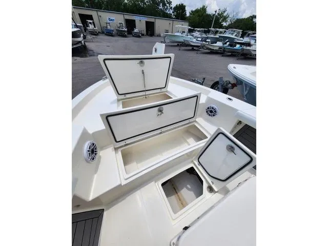 Slide: The Image of Pathfinder 2400 Open 2025 - 20