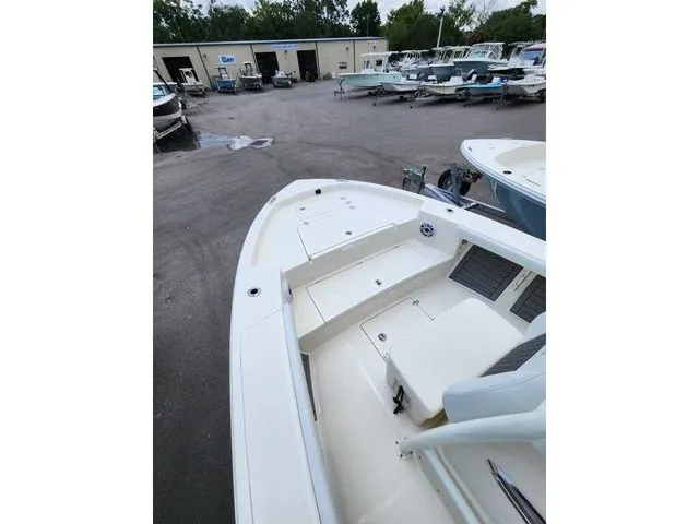 Slide: The Image of Pathfinder 2400 Open 2025 - 24