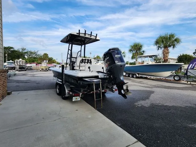 Slide: The Image of Shearwater 23LTZ 2019 - 4