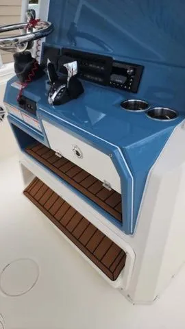 Slide: The Image of Cobia 265 Open Center Console 2025 - 19