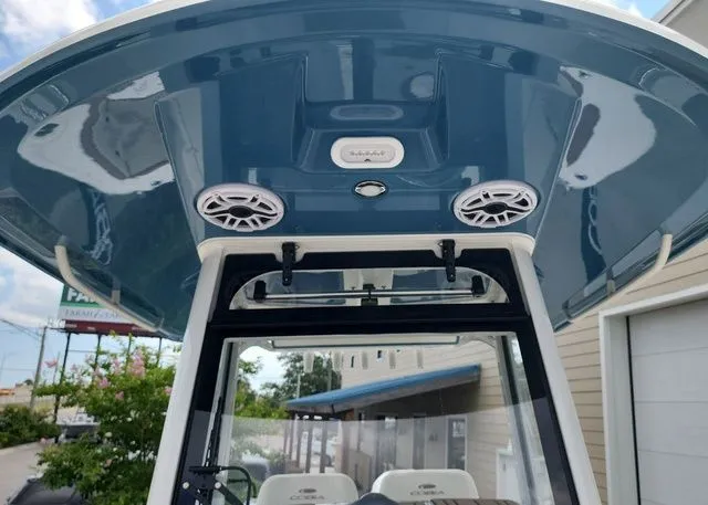Slide: The Image of Cobia 265 Open Center Console 2025 - 30