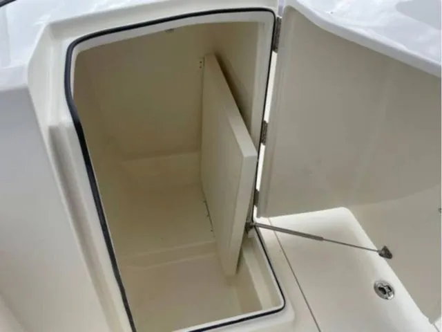 Slide: The Image of Cobia 220 Dual Console 2025 - 21