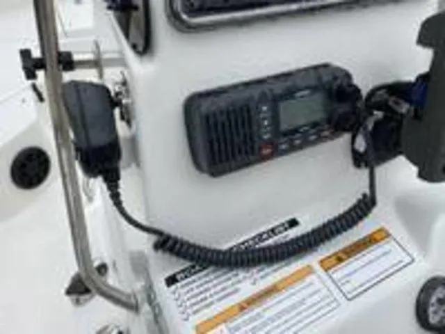 Slide: The Image of NauticStar 211 Angler 2016 - 19