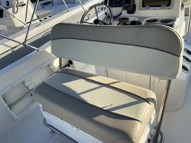 Slide: The Image of NauticStar 211 Angler 2016 - 25