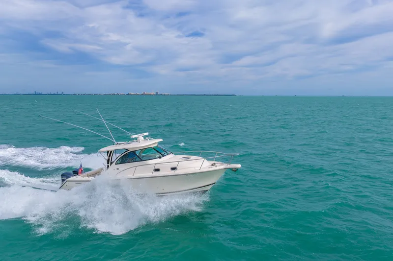 Slide: The Image of Pursuit OS 345 Offshore 2012 - 15