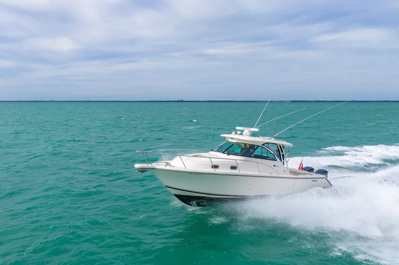 Slide: The Image of Pursuit OS 345 Offshore 2012 - 18