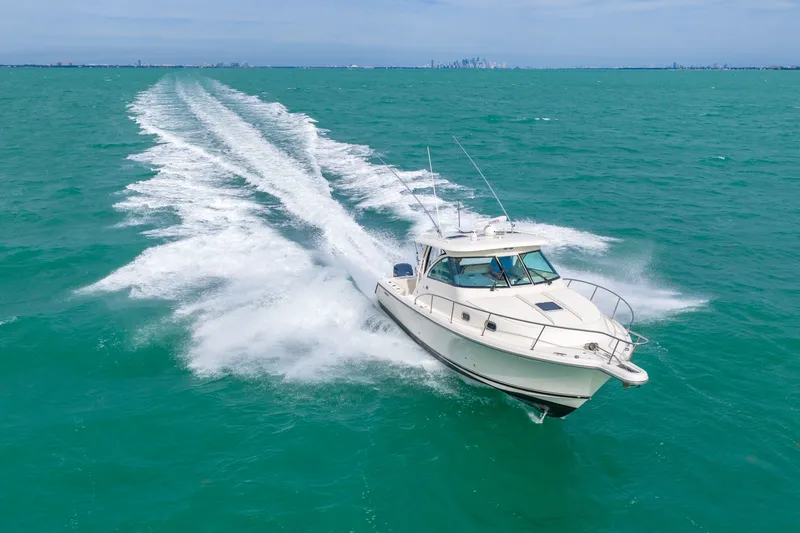 Slide: The Image of Pursuit OS 345 Offshore 2012 - 22