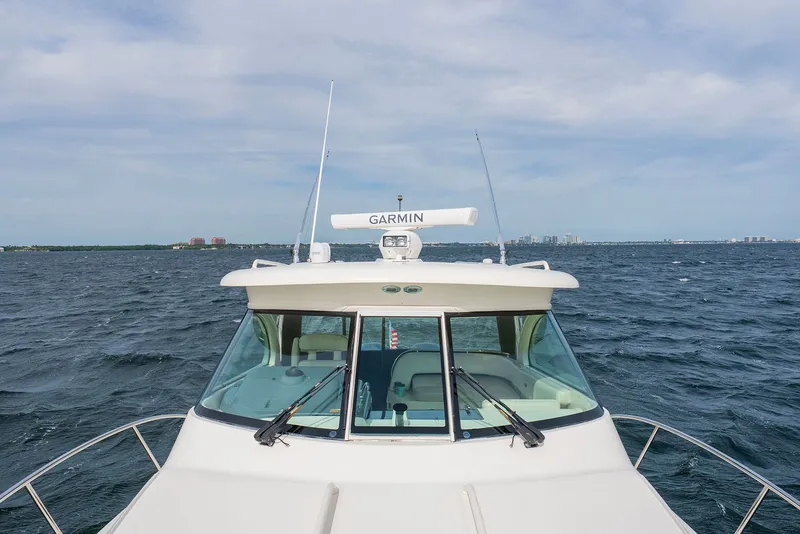 Slide: The Image of Pursuit OS 345 Offshore 2012 - 41