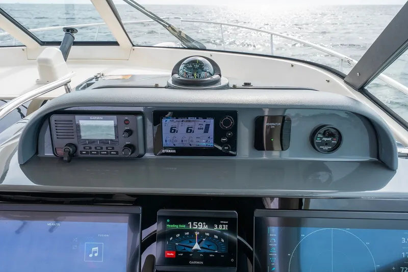 Slide: The Image of Pursuit OS 345 Offshore 2012 - 45