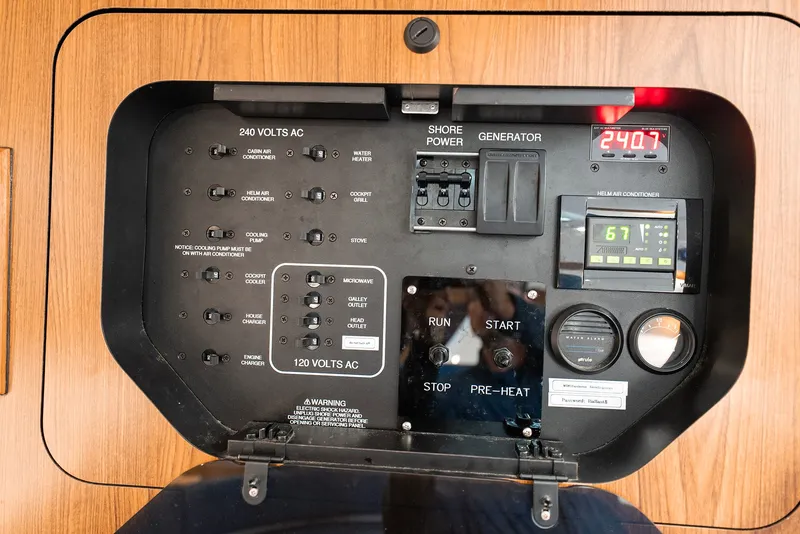 Slide: The Image of Pursuit OS 345 Offshore 2012 - 71