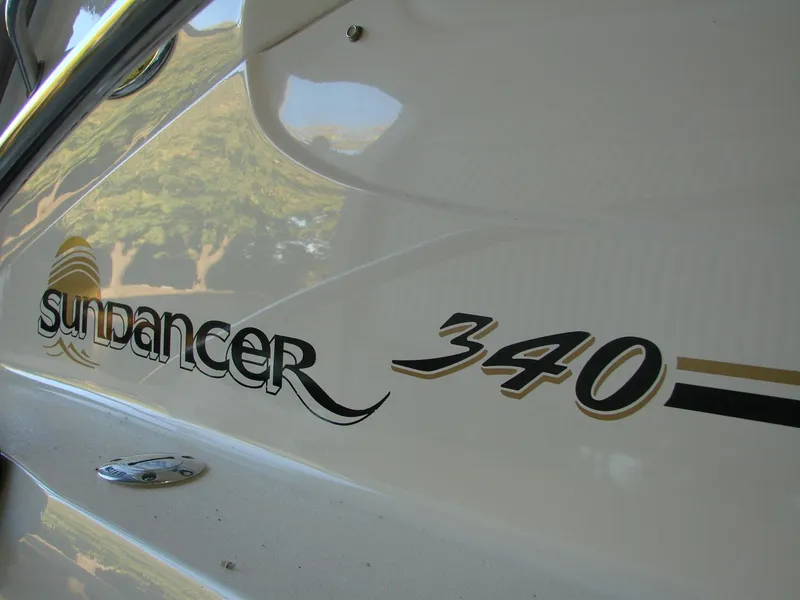 Slide: The Image of Sea Ray 340 Sundancer boat, 2001 model, side view. - 9