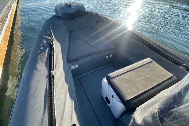 Slide: The Image of 2016 Zodiac Pro Classic 650 boat interior with sunlight reflecting on water. - 14