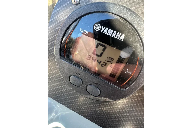 Slide: The Image of Yamaha tachometer on 2016 Zodiac Pro Classic 650, displaying 344.2 hours. - 19
