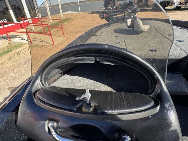 Slide: The Image of Triton 18XS DC 2012 - 13