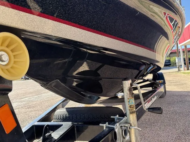 Slide: The Image of Triton 18XS DC 2012 - 19