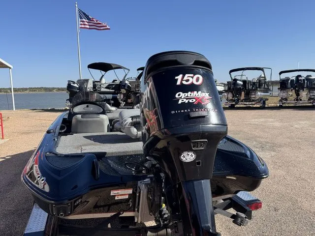 Slide: The Image of Triton 18XS DC 2012 - 3