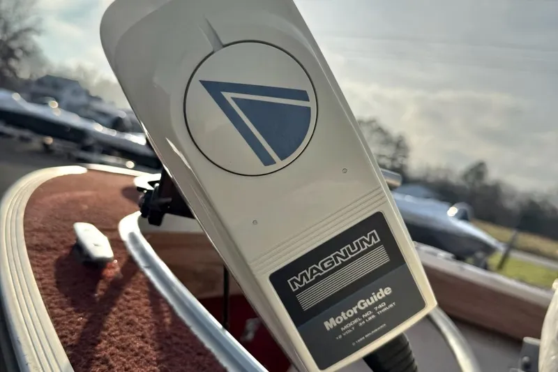 Slide: The Image of 1988 Smoker Craft Magnum 162 boat with MotorGuide trolling motor. - 7