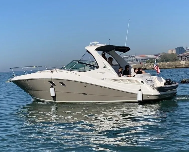 Slide: The Image of Sea Ray Sundancer 330 2010 - 0