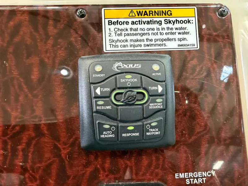 Slide: The Image of Sea Ray Sundancer 330 2010 - 11