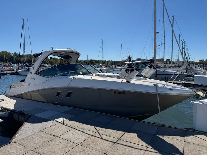 Slide: The Image of Sea Ray Sundancer 330 2010 - 28