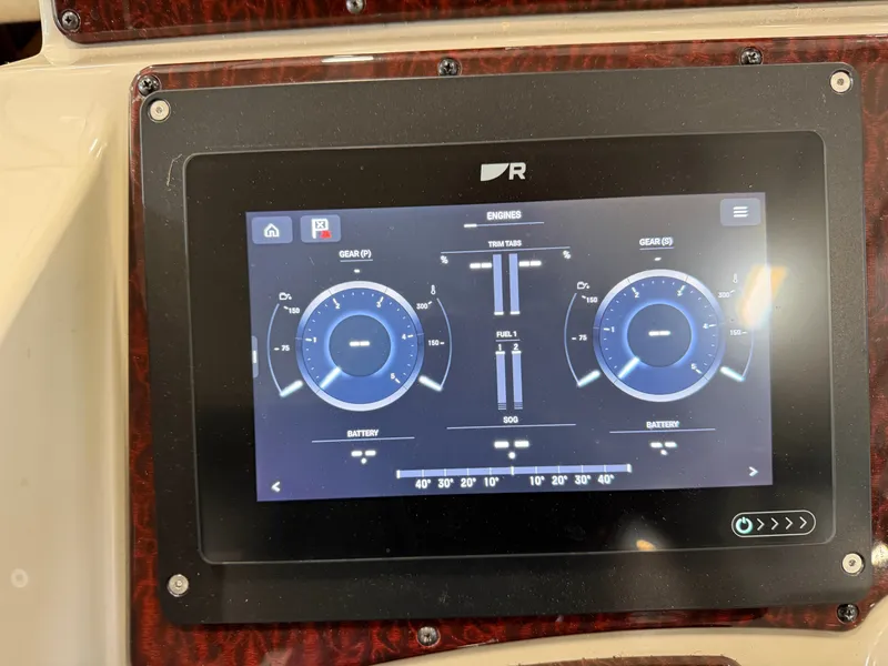 Slide: The Image of Sea Ray Sundancer 330 2010 - 8