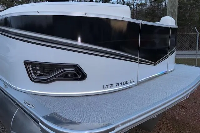 Slide: The Image of 2026 Tahoe Pontoon LTZ 2185 ELITE, sleek design with modern detailing. - 3