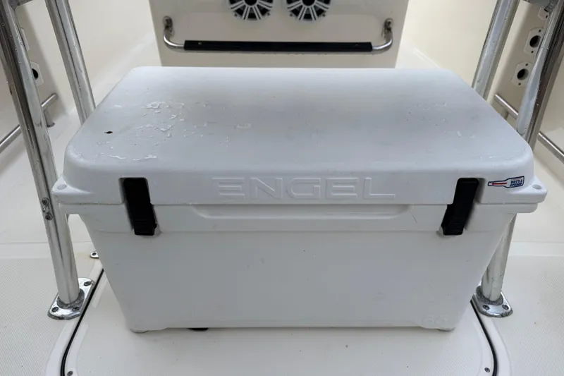 Slide: The Image of White Engel cooler on a 2021 Pioneer 202 Islander boat deck. - 26